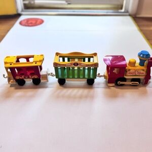 VINTAGE‎ Fisher Price Little People
Circus Train  From 1979 - 3
Piece Toy